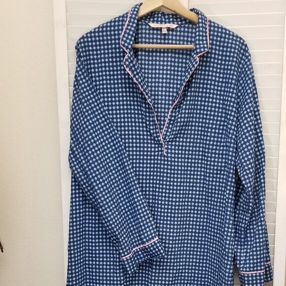 Victoria's Secret Sleepsoft Long Sleepshirt - Picture 1 of 6